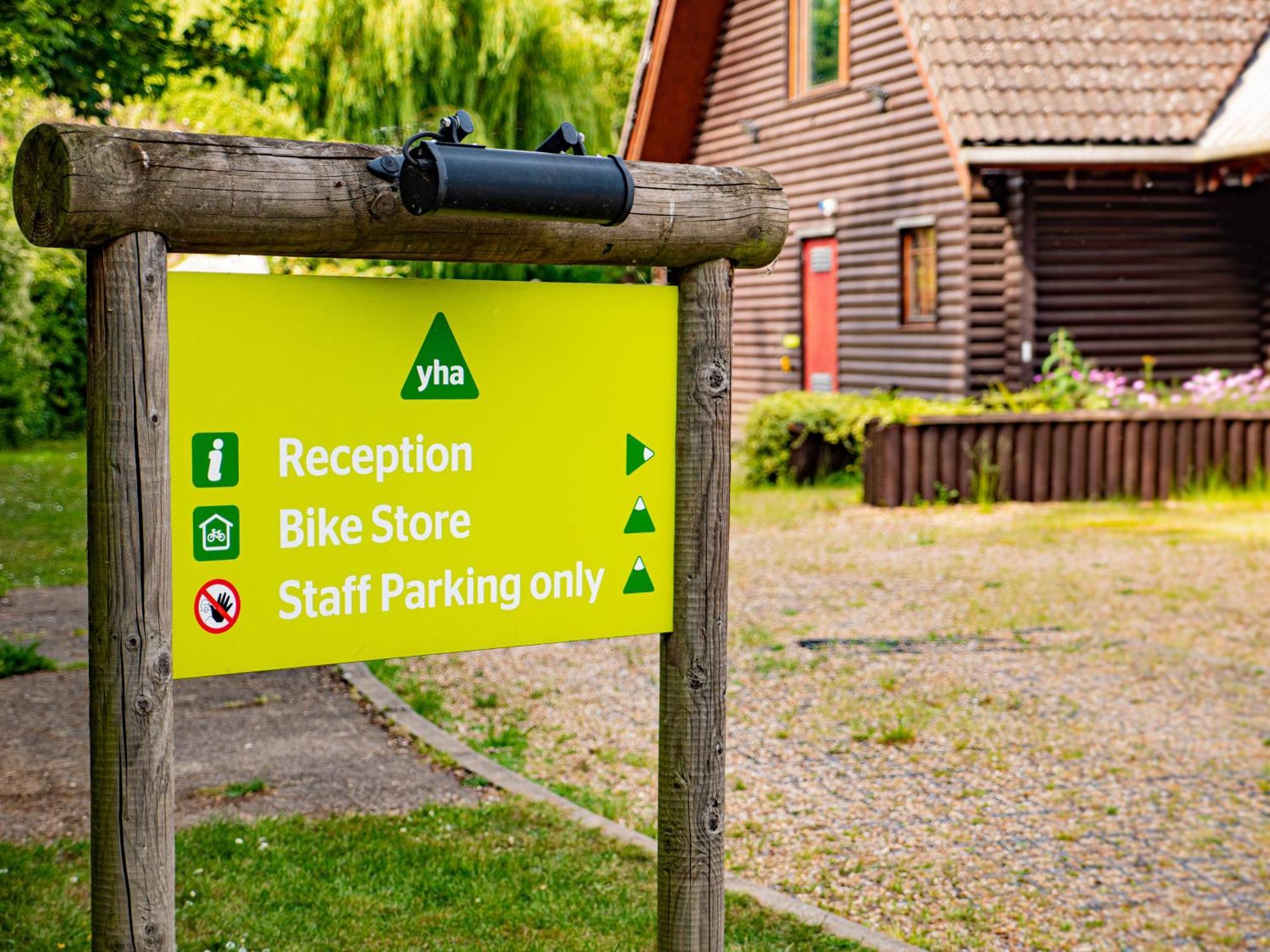Yha London Lee Valley Cheshunt Exterior foto