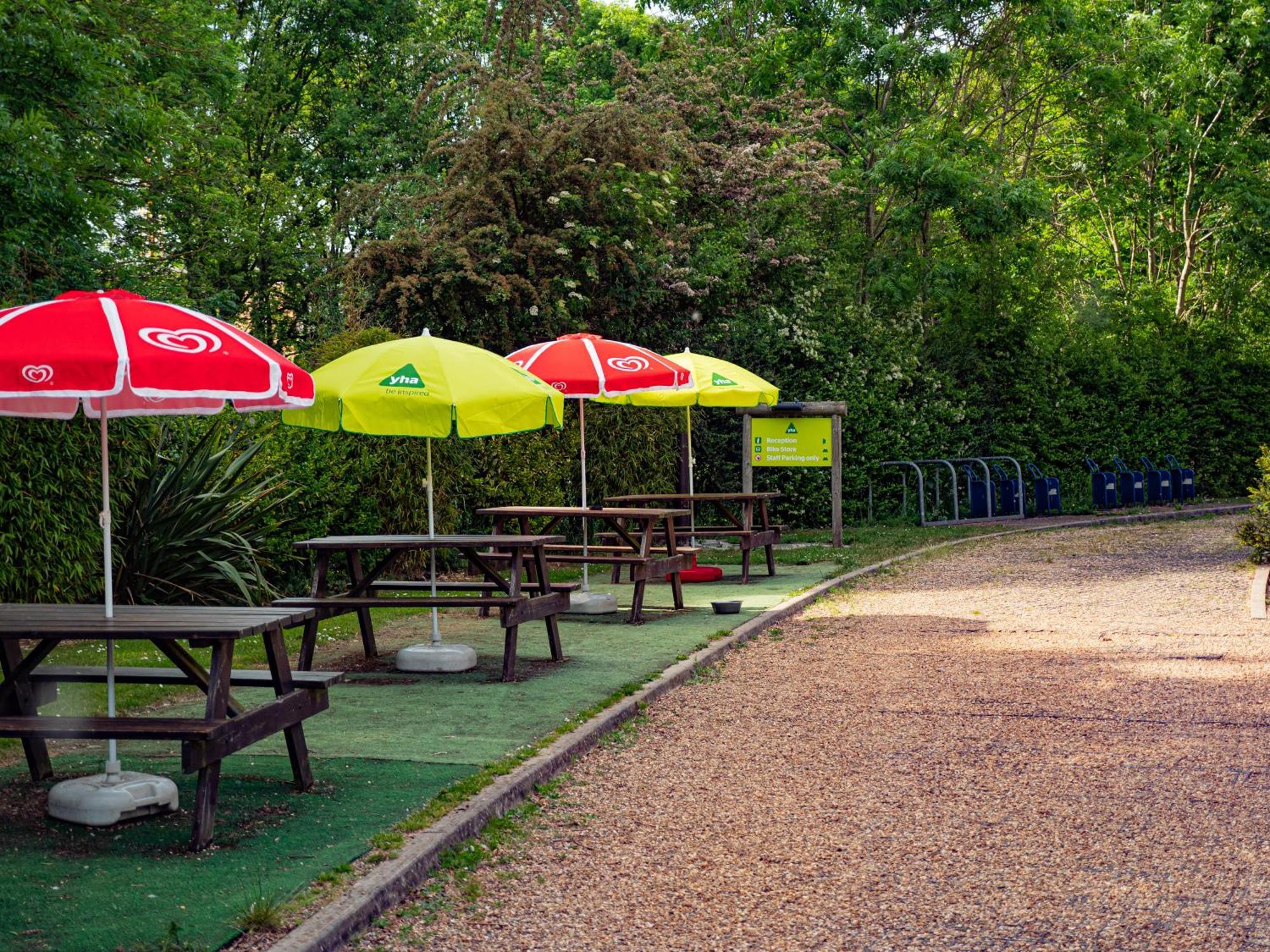 Yha London Lee Valley Cheshunt Exterior foto